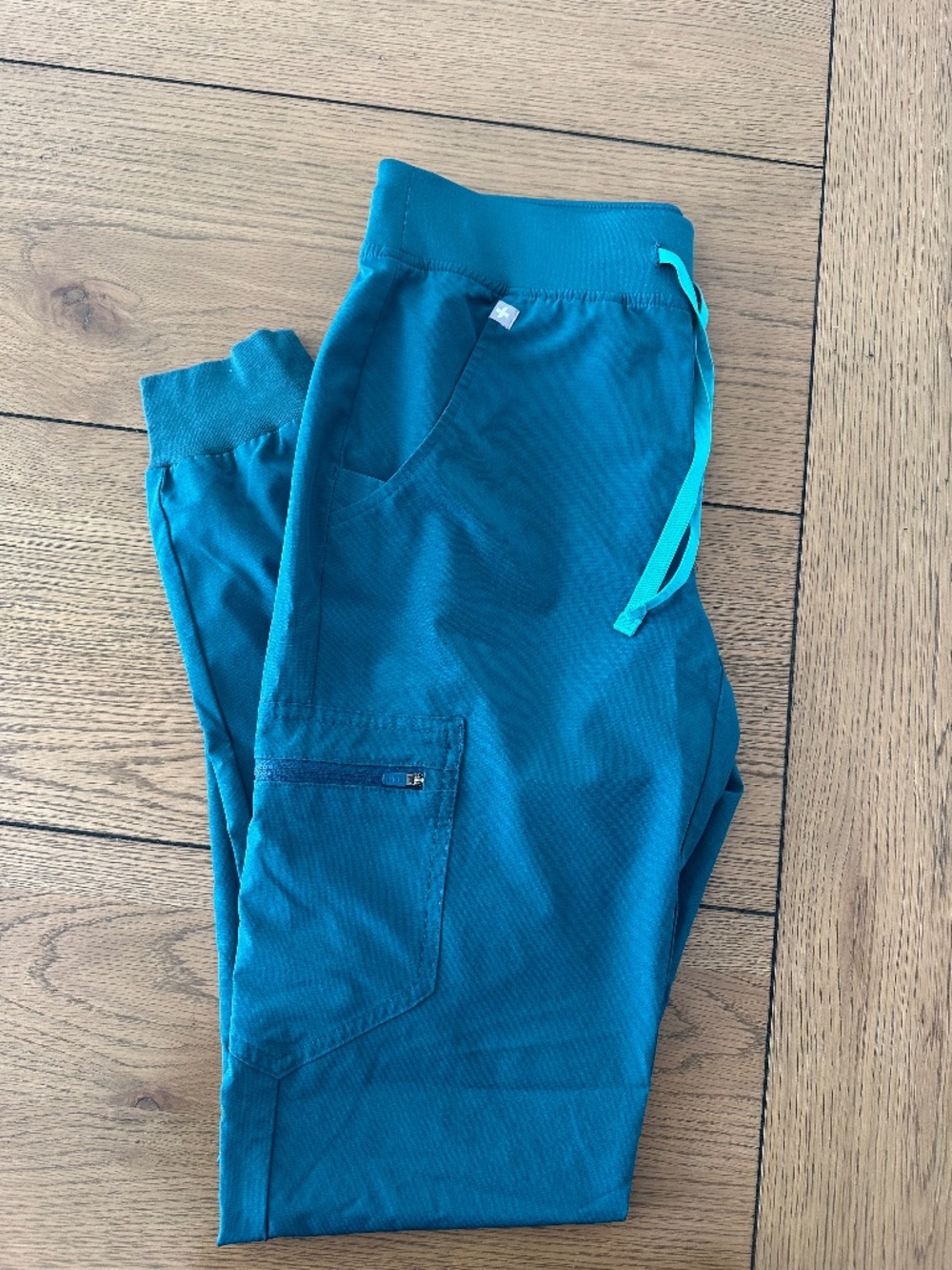 Figs jogger scrub pants